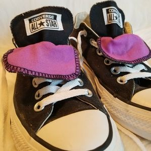 black converse with purple tongue